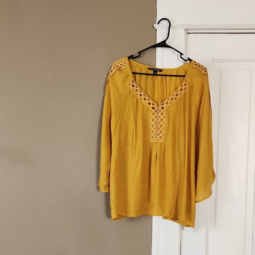 Zac & Rachel Yellow Blouse with Bib Collar and 3/4 Sleeves - Picture 1 of 5